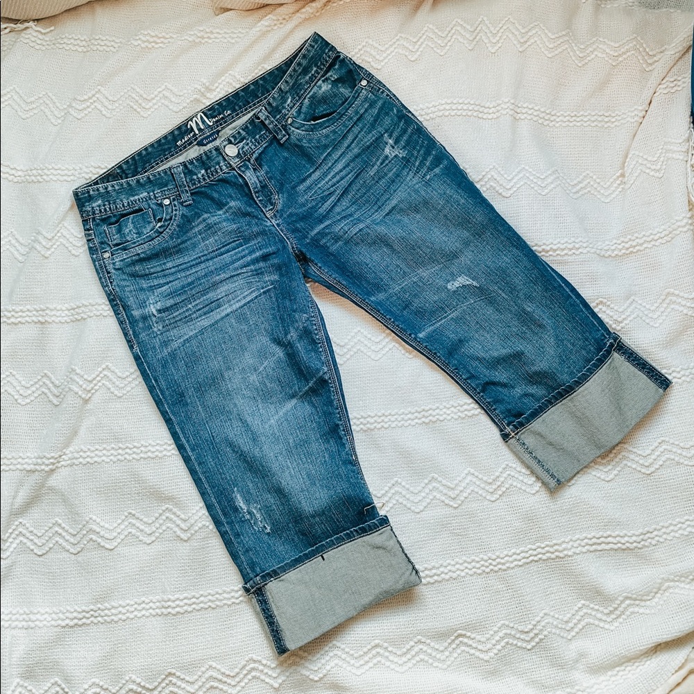 Cuffed Blue Jean Capri. Size 13/14